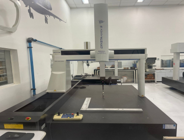 TRIDIMENSIONAL CNC - MITUTOYO - CRYSTA - APEX S9208 - 900X 2000 X800 - MUITO NOVA POUCO USO - ANO 2012