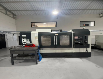 CENTRO DE USINAGEM - MAXMILL - HQM1260 - 1200 x 650 x 630 - Ano 2017 - COMANDO MITSUBISHI M80A