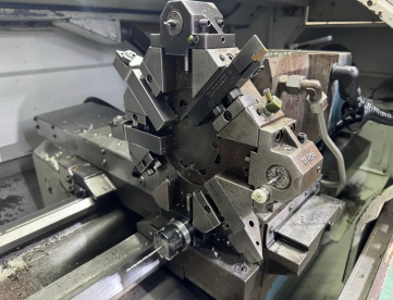 Foto: TORNO CNC - ROMI - CENTUR 30D - 1000MM - ANO 2009 - COMANDO SIEMENS