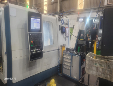 CENTRO DE TORNEAMENTO - ROMI - GL250T - 282 x 600 mm - ANO 2020