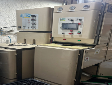 SOPRADORA PET SEMI-AUTOMÁTICA - IMC-800 - ANO 2010 (LINHA DE PRODUÇÃO COMPLETA)