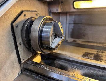 Foto: TORNO CNC - ROMI - CENTUR 30D - 430 x 1000 - ANO 2007 - COMANDO SIEMENS