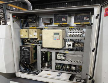 Foto: TORNO CNC - ROMI - MULTIPLIC 40A - ANO 2004 - 685 x 2000 MM