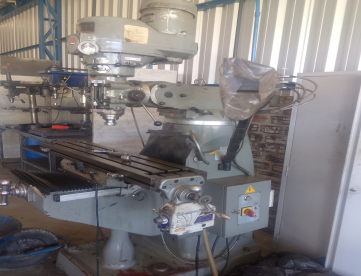 Foto: FRESADORA FERRAMENTEIRA CONVENCIONAL - FIRTS - ISO 30 - COM DIGITAL