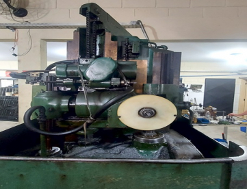 Foto: GERADORA DE ENGRENAGENS VERTICAL  THE LEES-BRADNER CO -  ANO 1950 -FAZ ATÉ MÓDULO 4