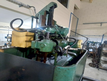 Foto: GERADORA DE ENGRENAGENS VERTICAL  THE LEES-BRADNER CO -  ANO 1950 -FAZ ATÉ MÓDULO 4