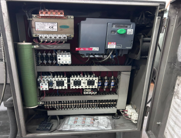 Foto: FRESADORA FERRAMENTEIRA - VEKER - 430I - ISO 40 - DIGITAL - ANO 2009