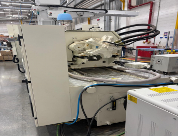 Foto: INJETORA DE PLÁSTICOS - HAITIAN - JU4500 III / 2230 - ANO 2022 - 450 TONELADAS - MÁQUINA MUITO NOVA