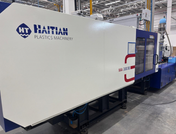INJETORA DE PLÁSTICOS - HAITIAN - MA3800 III / 2250 - ANO 2022 - 380 TONELADAS - MÁQUINA MUITO NOVA