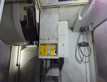 Foto: CENTRO DEUSINAGEM VERTICAL - ROMI - D800 - ANO 2008 - COM REFRIGERAÇÃO PELO SPINDLE - COMANDO FANUC