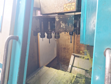 Foto: CENTRO DE USINAGEM VERTICAL - FEELER - FV600 - ANO 1998