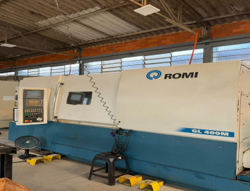 TORNO CNC - ROMI - GL400M - ANO 2015 - FERRAMENTAS ACIONADAS - COMANDO FANUC 0i-TD