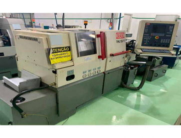 Foto: TORNO CNC AUTOMÁTICO DE CABEÇOTE MÓVEL - TRAUB - TNL12/7 - ANO 2000 - TEM MANUTENÇÃO PARA FAZER