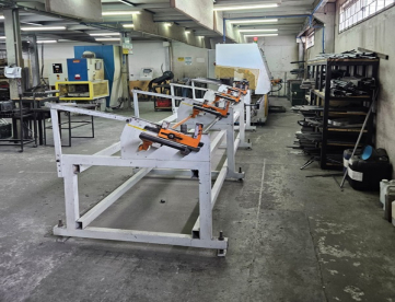 Foto: LINHA DE CORTE PARA TUBOS OMP - MODELO EUROMATIC 370 - ANO 2015