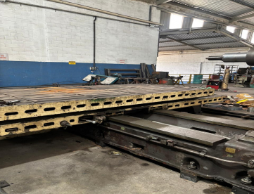 Foto: MANDRILHADORA - G&L - FUSO 130 - (3.000X2.500X2.500X1.000MM)