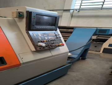 Foto: CENTRO DE TORNEAMENTO CNC MAZAK SQT-18 - 400MM X 800MM