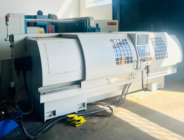 Foto: TORNO CNC TRAVIS TR2 - 630MM x 2000MM - ANO 2008