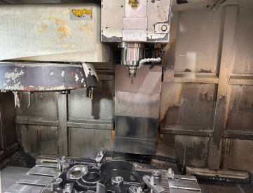 Foto: CENTRO DE USINAGEM VERTICAL - FINECUT - SMV 1060 H3L - ANO 2012 - 1000x600x550 - COMANDO MITSUBISHI M70 - COM 4º EIXO DETRON