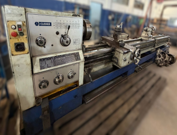 TORNO CONVENCIONAL - CLEVER - L26200A