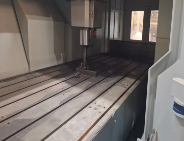 Foto: CENTRO DE USINAGEM VERTICAL TIPO PORTAL - GENTIGER - GT3016V - 3000 X 1600 X 800 - ANO 2012 - COMANDO SIEMNES