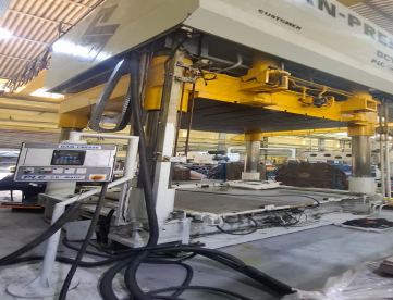 Foto: PRENSA HIDRAÚLICA DE AJUSTE DE MOLDES - DAN PRESSE - DCV-200 - MESA FIXA 2500 X 2000 - ANO 2005