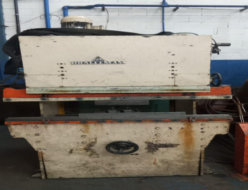 DOBRADEIRA HIDRÁULICA - BRAFFEMAN - PVH1225 - 22 TONELADAS