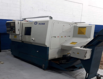 Foto: CENTRO DE TORNEAMENTO - ROMI - GALAXY10 - COMANDO FANUC - 240 x 400 - ANO 2002