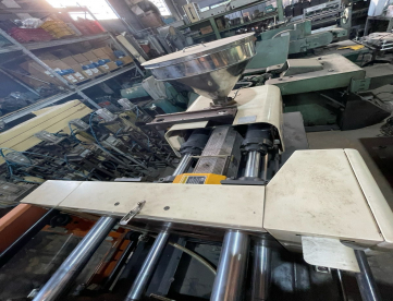 Foto: INJETORA DE PLÁSTICO FURNAX / CHEN HSONG - MODELO MJ35 - 50 GRAMAS