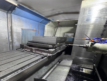 Foto: CENTRO DE USINAGEM VERTICAL - DAHLIH - HC-2000 - ANO 2012 - COMANDO FANUC