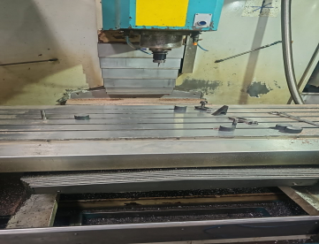 Foto: FRESADORA CNC - SINITRON - KAO1500 - ANO 2007 - 1500 X 750 X 750 - MÁQUINA TODA REVISADA