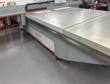 IMPRESSORA DIGITAL UV PLANA DE GRANDE FORMATO - MARCA CANON OCE - MODELO ARIZONA XTS6170 - ANO 2015