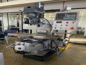 FRESADORA FERRAMENTEIRA - SINO - ISO 40 - COM DIGITAL NOS 3 EIXOS - COMPLETA - MÁQUINA NOVA