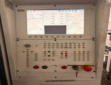 Foto: AFIADORA CNC 5 EIXOS - WALTER HELETRONIC - SOFTWARE TOOL STUDIO - COMANDO HMC 600 - ANO 2006