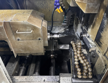 Foto: TORNO CNC AUTOMÁTICO DE CABEÇOTE MÓVEL - CITIZEN A20 VII PL - ANO 2009