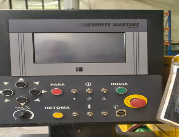 Foto: MÁQUINA DE CORTE PLASMA - CNC - WHITE MARTINS - MAXPRO 200