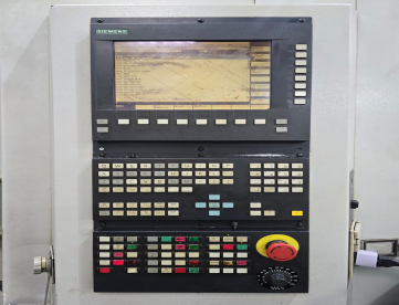 Foto: CENTRO DE USINAGEM VERTICAL - ROMI - DISCOVERY 560 - ANO