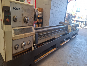 TORNO MECÂNICO CLEVER L-30200-A - 800MM X 5000MM - ANO 2022