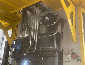 Foto: PRENSA HIDRÁULICA - HIDRALMAC - MOD. PHH 600 T - MESA 1070MM X 670MM - ANO 2015