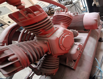 Foto: COMPRESSOR WAYNE - W 96011 H - 15 CV - 220/380 V - 430 litros.