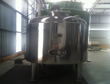 REATOR INDUSTRIAL EM AÇO INOX STAINLESS – 1.800 LITROS – STARNOX