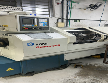 Foto: TORNO CNC - ROMI - CENTUR 30D - 500 MM - ANO 2005 - COMANDO MACH9