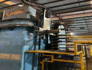 Foto: Mandriladora CNC STIMIN 2CPFPM-1000 Com banco fixo e duplo cabeçotes independentes com 2 estações de trabalho