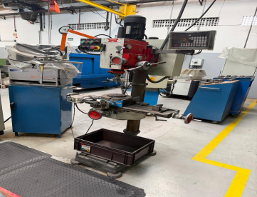 Foto: FURADEIRA FRESADORA ENGRENADA DE COLUNA - AMBOSS - AMB-100.40BE AUTO+PLUS