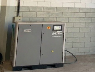 COMPRESSOR DE PARAFUSO - ATLAS COPCO - GA22 125FF - 800 horas de uso