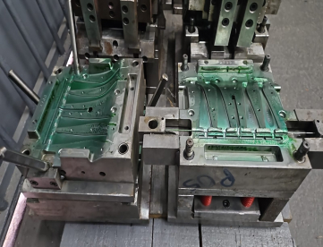 Foto: LINHA DE 14 MOLDES NOVOS (C/ ALTA QUALIDADE) DE ÓCULOS ESPORTIVOS + 800KG DE MICROPARAFUSOS