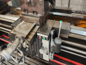 Foto: TORNO MECÂNICO - HONOR FUTURE - CW61100 - 1000MM X 3000MM - FUSO 105 MM - ANO 2024