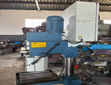 Foto: FURADEIRA DE COLUNA KONE - MODELO KM-30 - ANO 2017 - COM NR-12