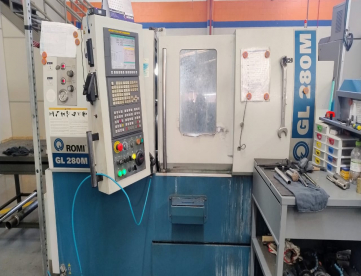 TORNO CNC - ROMI - GL280M - ANO 2013 - COM FERRAMENTA ACIONADA