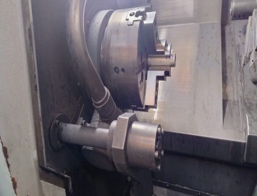 Foto: TORNO CNC - ROMI - GL280M - ANO 2013 - COM FERRAMENTA ACIONADA