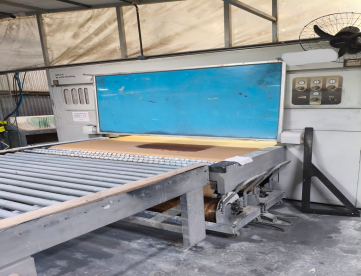 MÁQUINA AUTOMÁTICA DE PINTURA SPRAY EM LINHA CEFLA (MITO) - ANO 2013 COMPLETA